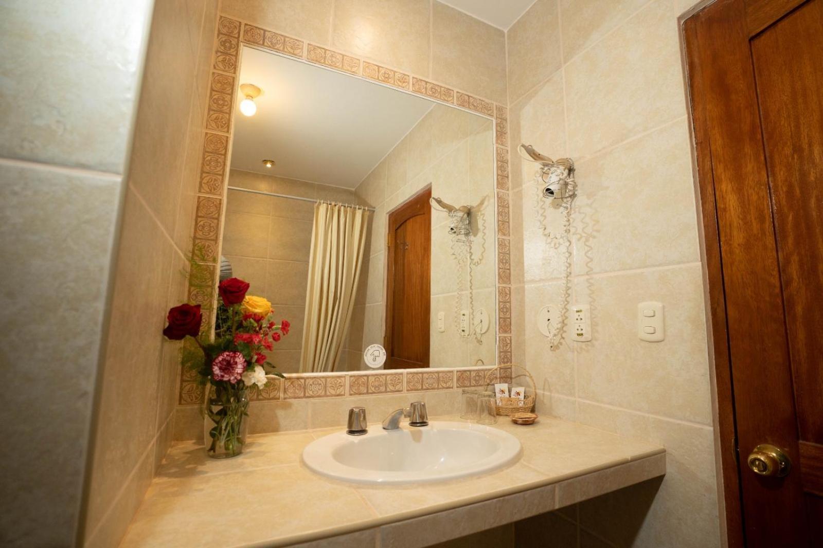 Hotel Agustos Urubamba Oda fotoğraf
